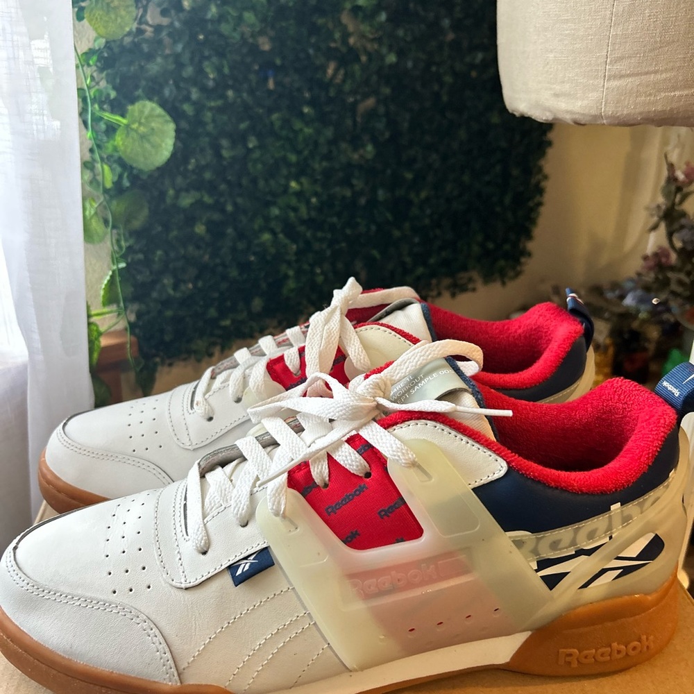 Reebok Sneakers for men/unisex